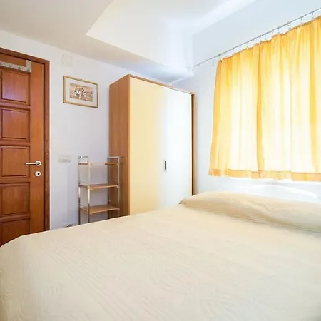 Neroli Apartment *